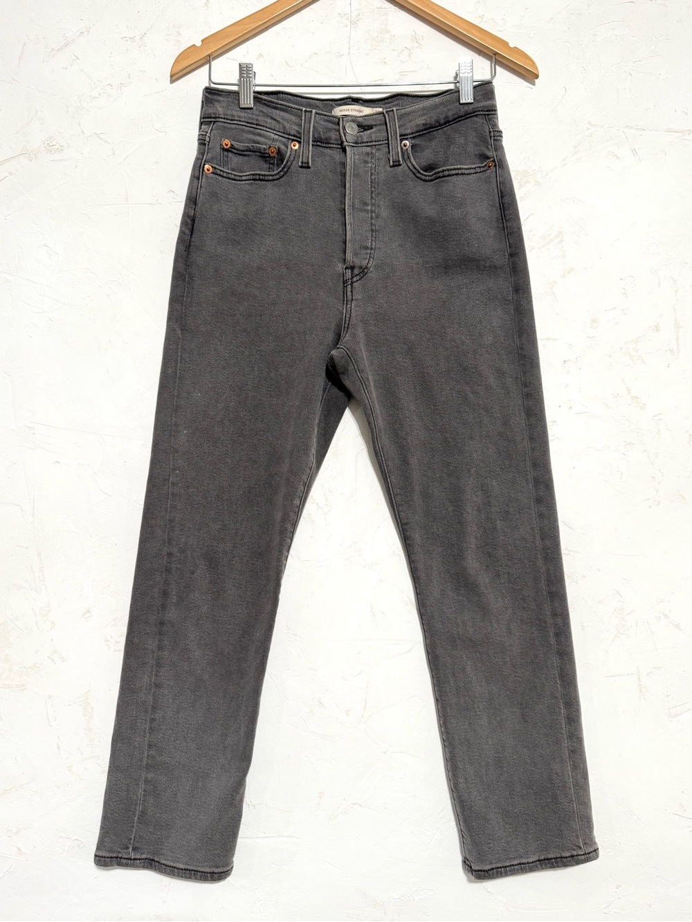 Levi's Wedgie Straight High Rise Gray Washed Jeans Women’s 29